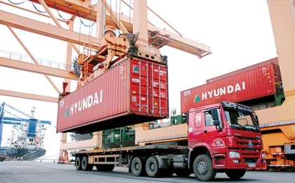 Kiến thức ngành Kích Thước Container: Bảng Quy Cách Tiêu Chuẩn &amp; Ứng Dụng Thực Tế Trong Vận Tải